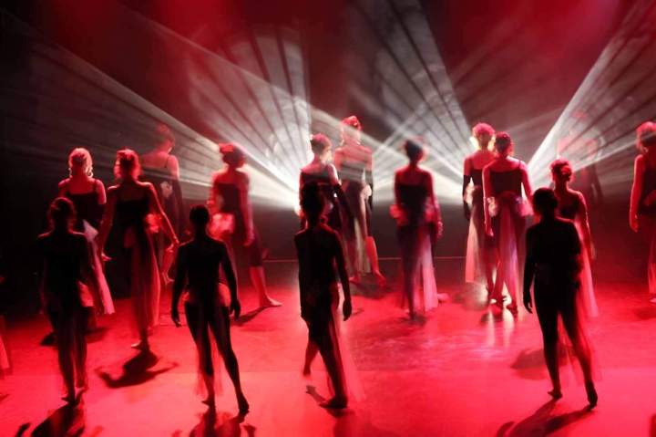 Cours de step dynamiques et motivants